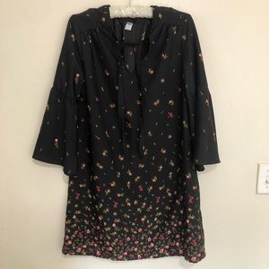 🔴Beautiful Old Navy Black Floral Ruffle Mini dress. Size S\P